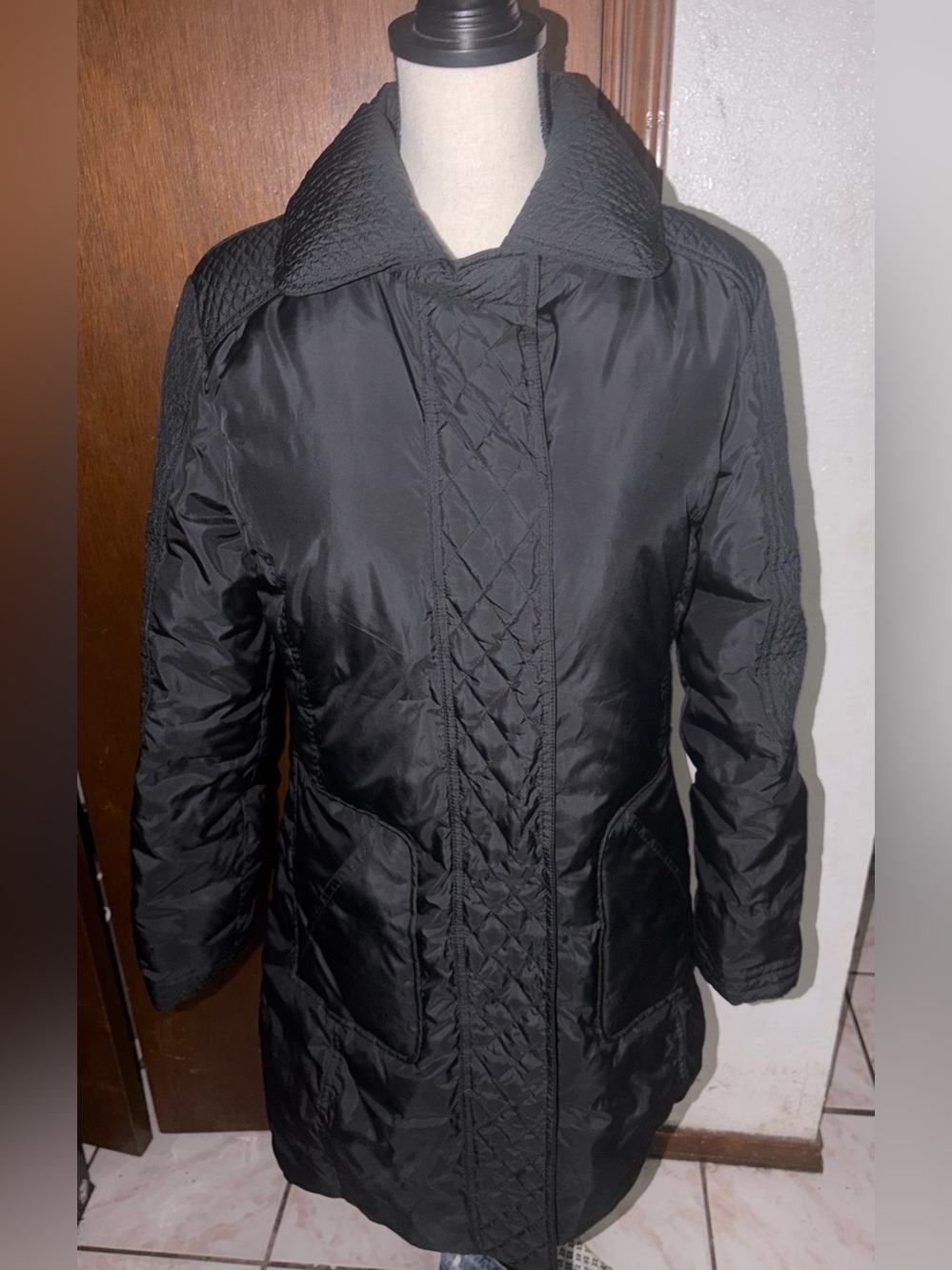 Elie Tahari Puffer Coat Size M